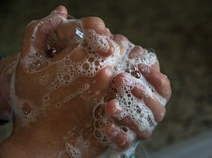 Quelques faits sur le savon solide et le savon liquide